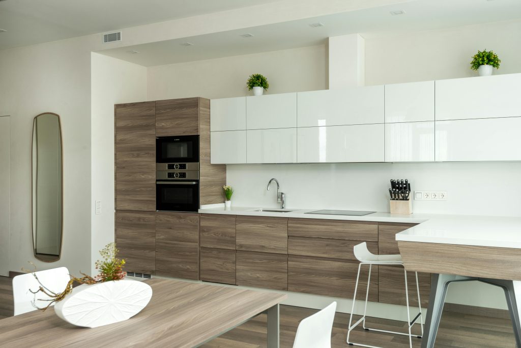 White and woodgrain kitchen cabinets